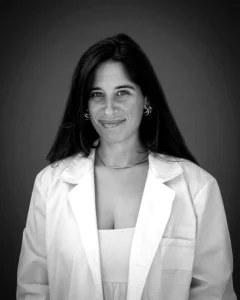 Dra. Iria Fernández Cagigal, Médica · Directora de medicina hiperbárica y medicina estética en ADH Clinic