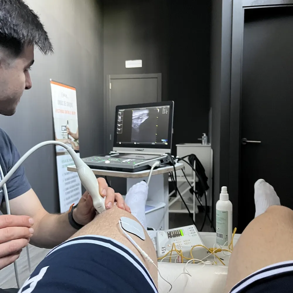 Valoración ecográfica de rodilla en ADH Clinic
