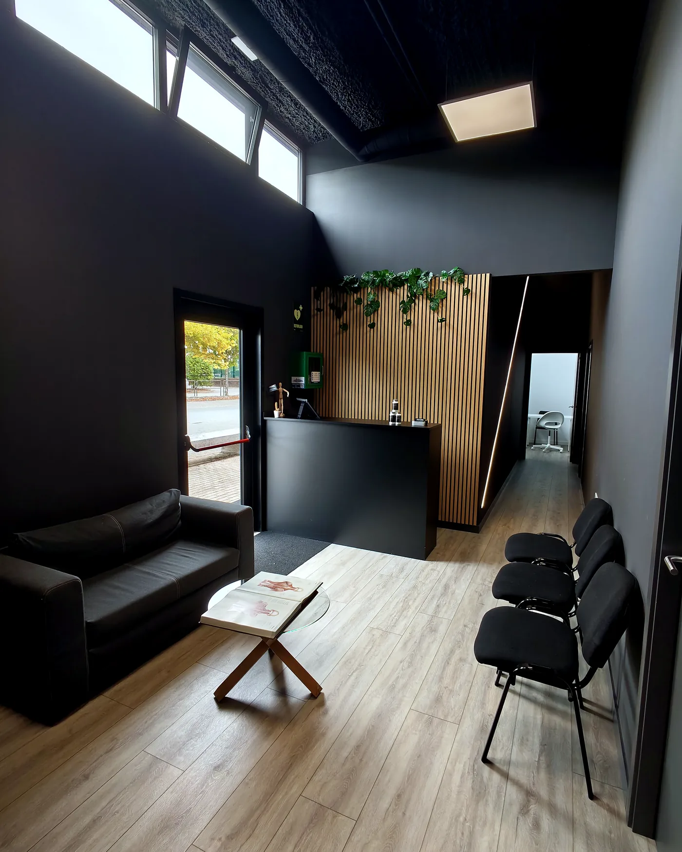 Sala de espera de ADH Clinic