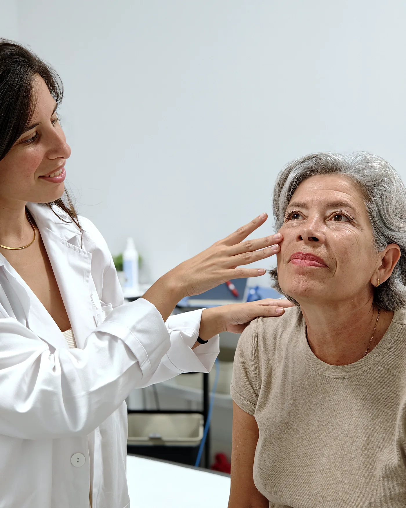 Valoración médica estética en ADH Clinic, Oleiros (A Coruña)