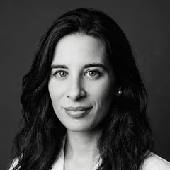 Dra. Iria Fernández Cagigal